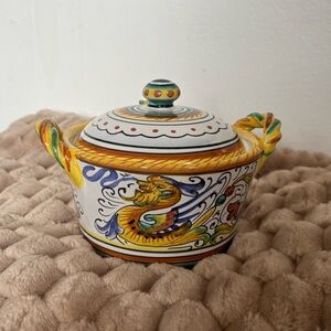 Deruta Raffaellesco Covered Parmesan Bowl With Spoon